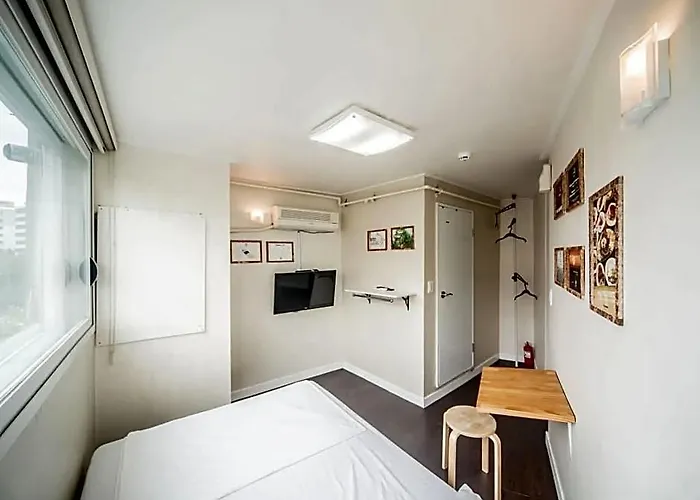 H Itaewon Hostal