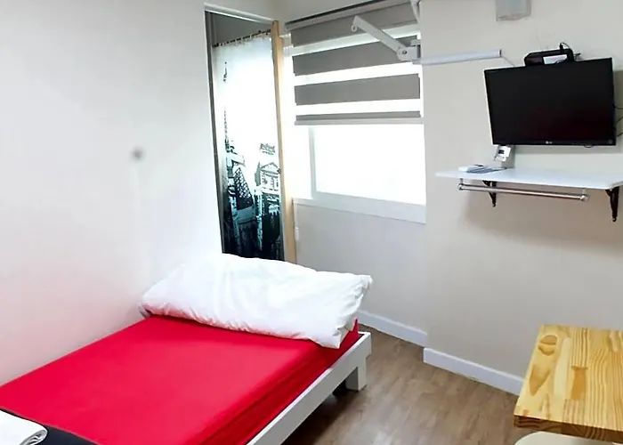 H Itaewon Hostal